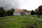 Pilved kogunevad Lihula m�isa kohale.