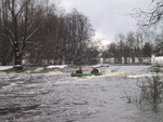 Kärestikud Pirita jõel