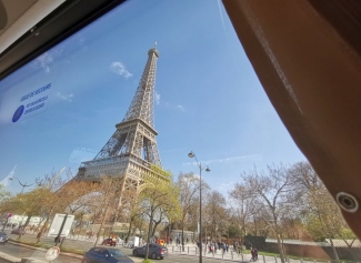 Pariis bussiaknast.